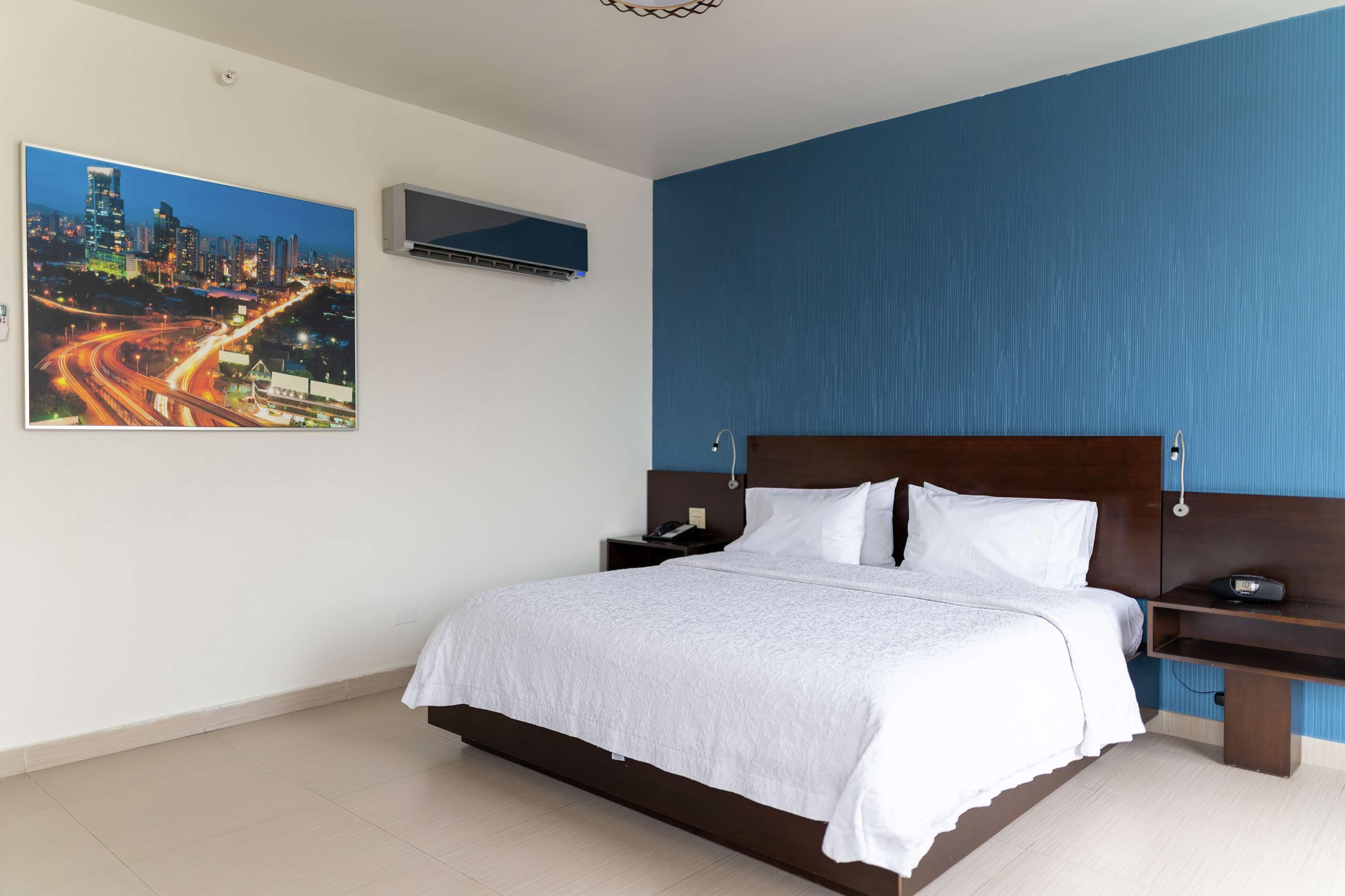 Готель Hampton By Hilton Panama Екстер'єр фото